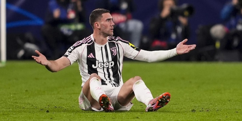 Juventus: Comolli intende dialogare con Vlahovic ma ribadisce limiti salariali rispetto alla Premier League