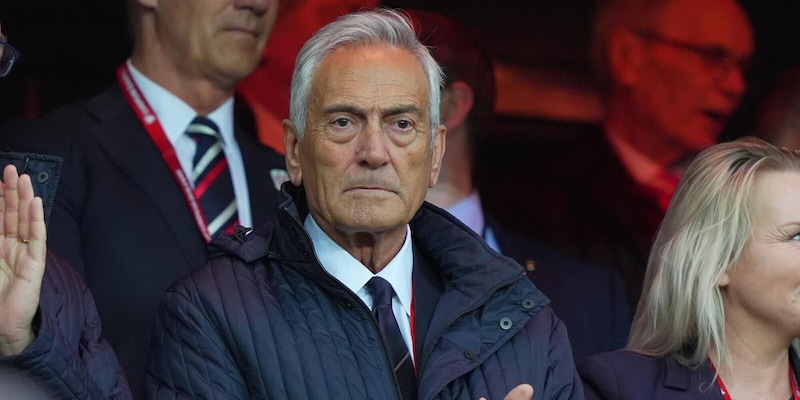 Serie A: Nuova norma che consente l’acquisto di squadre U23 per evitare lo stop del mercato