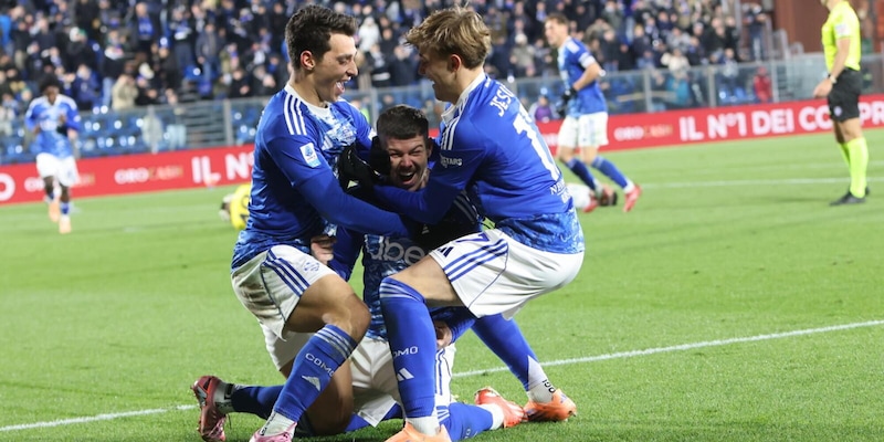 Como vince 2‑0: Douvikas e Moreno portano la squadra in Champions, Berardi infortunato