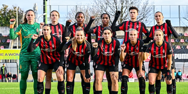 Milan femminile alza la voce: gesto “Signal for Help” contro la violenza sulle donne prima della partita al Sassuolo