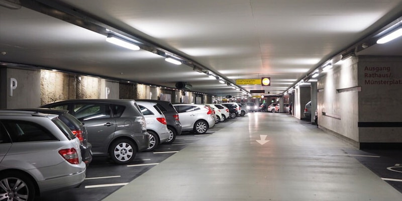 Crollo delle vendite industriali: impatti su produzione, occupazione e bilanci aziendali