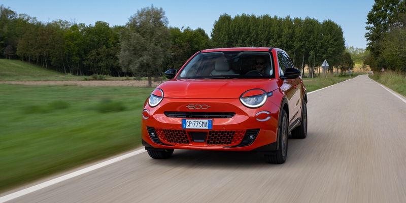 Italia: la divisione tra auto economiche e di lusso