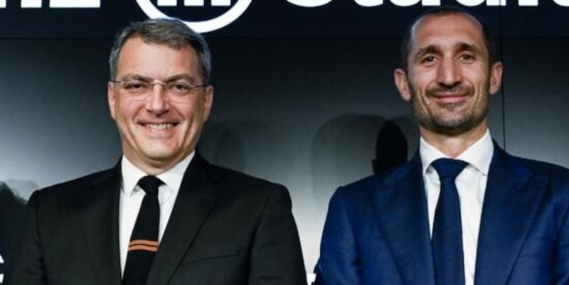 Tempesta di neve a Bodo blocca gli aerei: Chiellini e Comolli viaggiano in auto dalla Svezia