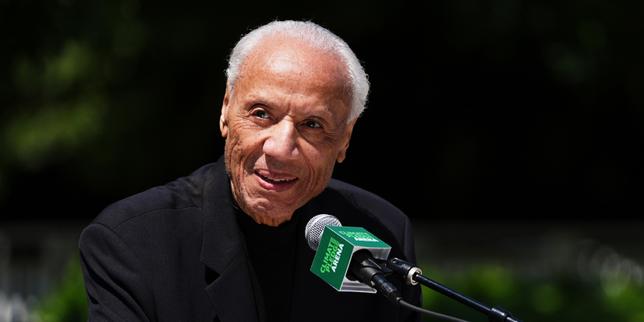 Lenny Wilkens, leggenda della NBA, muore a 88 anni