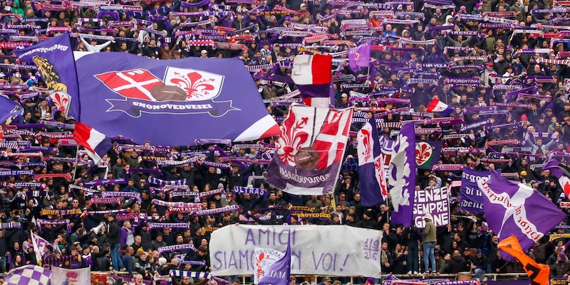 Protesta dei tifosi viola in vista della sfida Fiorentina‑Udinese a casa della Fiorentina