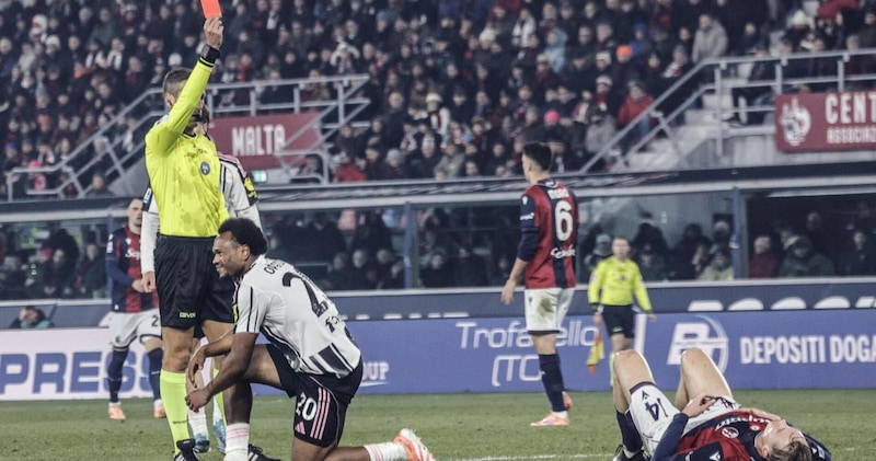Revisione post‑partita Bologna‑Juventus: Massa confermato, rosso annullato a Heggem e offside di David rettificato