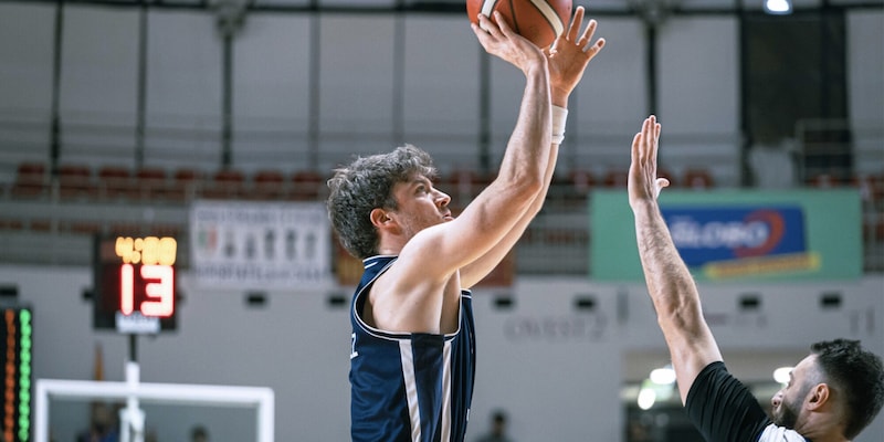 Luiss Basket trionfa nel derby romano: 72‑71 grazie alla perla di Fernandez