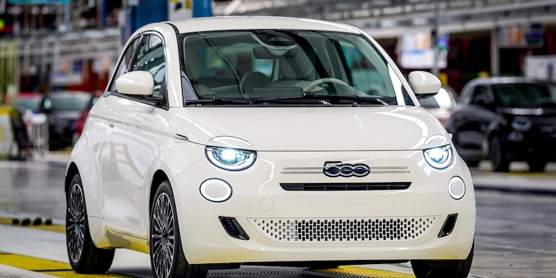 Fiat 500 Hybrid torna a Mirafiori: nuova city car ibrida con motore FireFly 1.00