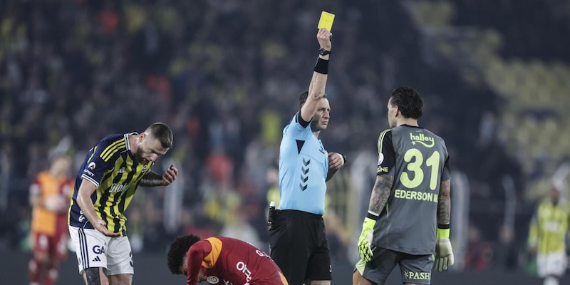 Polizia turca arresta due giocatori in scandalo scommesse: un blitz che coinvolge Fenerbahçe e Galatasaray