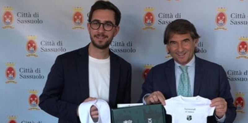Sassuolo lancia kit di benvenuto per neonati: club e Comune uniti per l’inclusione