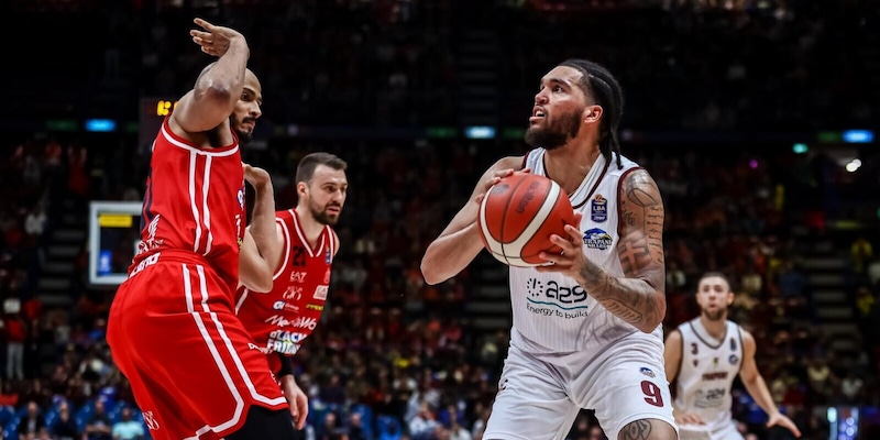 Trapani Shark sanzionato: 50.000 euro di multa, mercato bloccato e addii pesanti