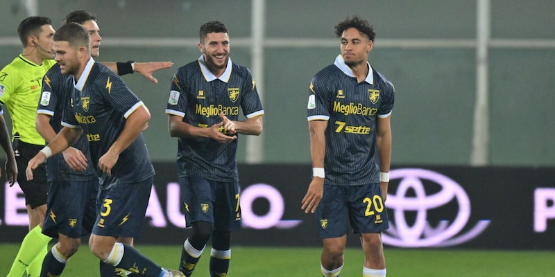 Frosinone al vertice: 2‑1 sul Pescara garantisce la prima posizione in Serie B