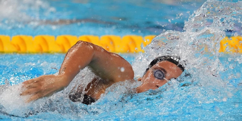 Nuotatrice romana impone record italiano nei 400 m stile libero: argento agli Europei in vasca corta