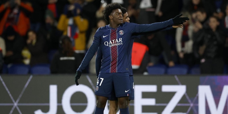 PSG torna al primo posto con 3-2 contro Metz al Parc des Princes
