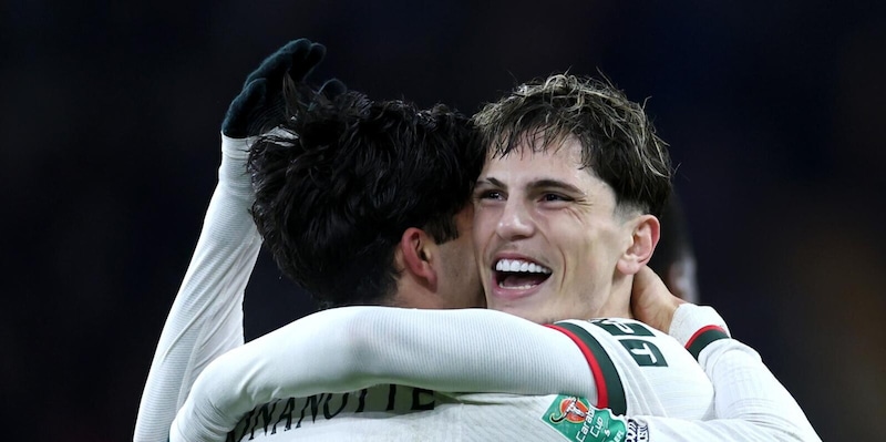 Chelsea vince la Carabao Cup contro Cardiff grazie a gol di Garnacho e Pedro Neto