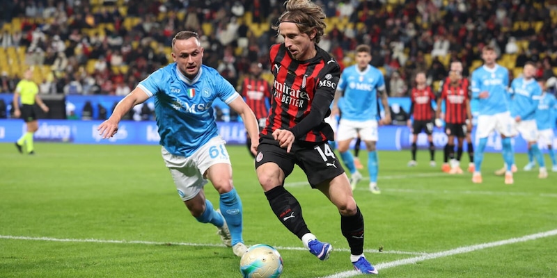 Napoli vince la Supercoppa d'Italia: Neres e Hojlund decisivi, Allegri criticato per la tardiva inserzione del fuoriclasse