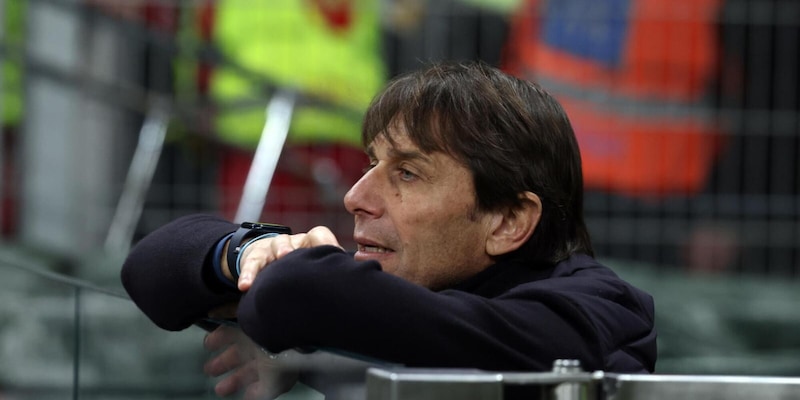 Napoli: Conte avverte di non mollare dopo il pareggio 1–1 con il Parma