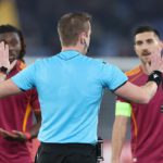 Roma vince all’Olimpico: la moviola svela l’episodio di Wesley e la direzione inglese di Brooks