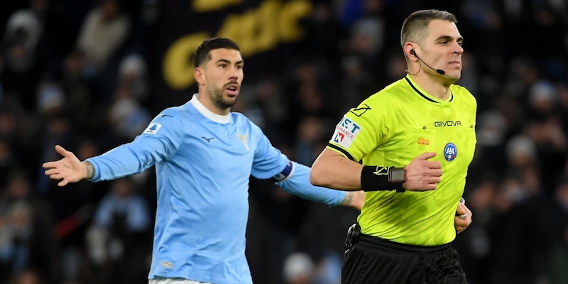 Sospesi Sozza e Pezzuto: l'arbitraggio del Lazio‑Fiorentina in crisi