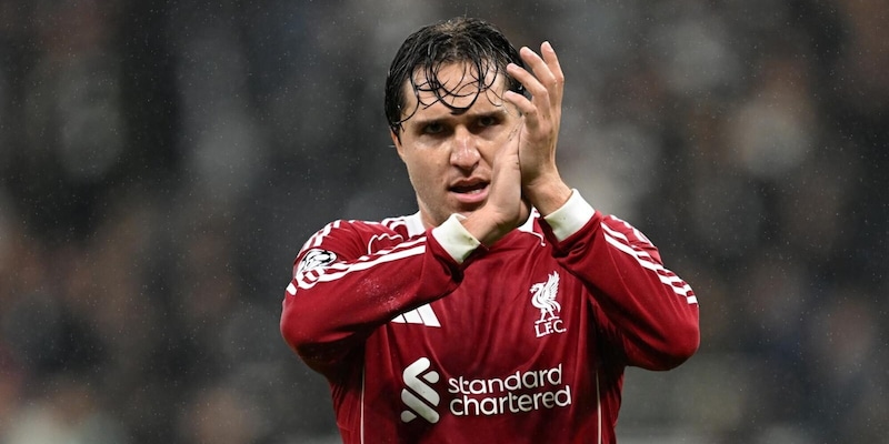 Juve e Liverpool in trattativa per Chiesa: 10 milioni di euro in gioco