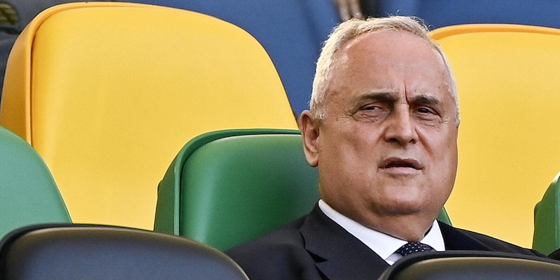 Lotito: i giocatori non sono contro Sarri, ribalta la telefonata pubblicata sui social