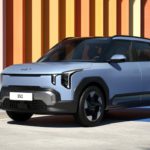 Kia lancia il B‑SUV: la più piccola vettura elettrica con autonomia di 448 km