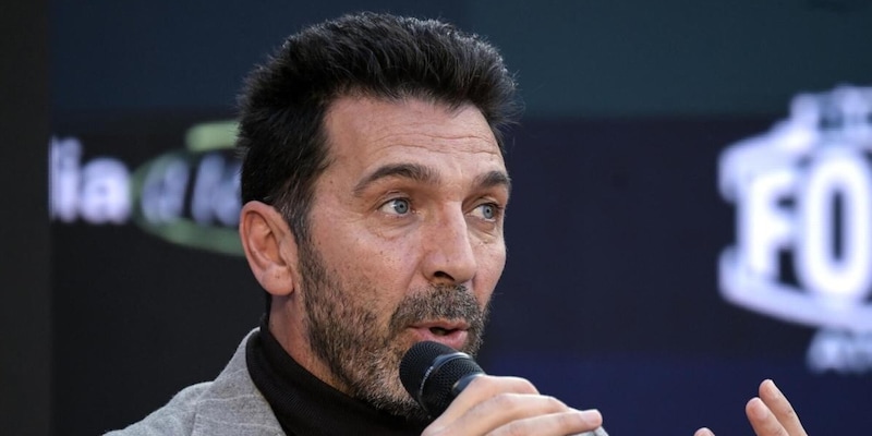 Buffon, capo delegazione, già al lavoro per i playoff: “Non sono teso, ma…”