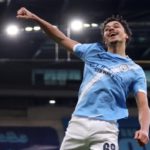 Max Alleyne torna al City: Guardiola lo inserisce subito nell’allenamento principale