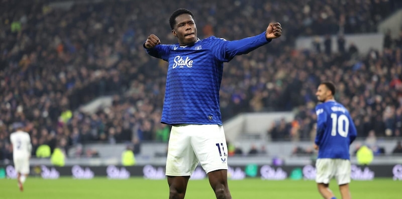 Everton e Leeds si dividono 1-1: Barry annulla il vantaggio di Leeds