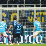 Inter e Napoli si pareggiano 2‑2: Dimarco, Calhanoglu e McTominay in azione, Conte espulso