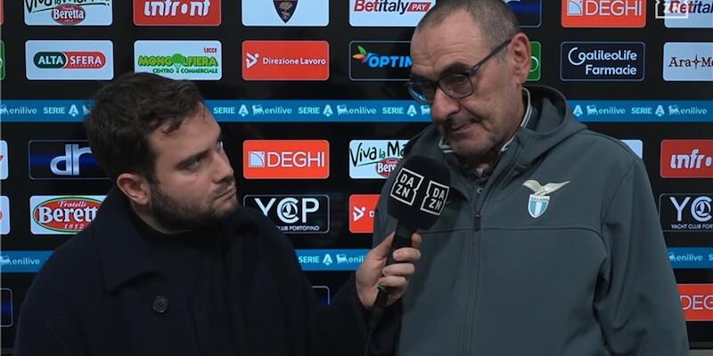 Sarri in tv: squadra ridimensionata e la promessa ai tifosi dopo la sconfitta contro il Lecce