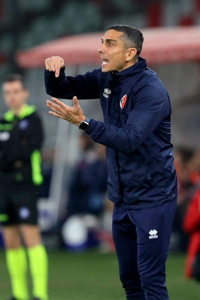 Invia il Testo Originale per una Revisione e Riformulazione in HTML