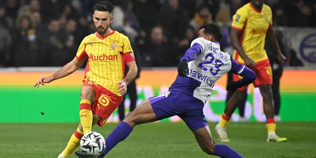 Lens domina la Ligue 1: 7 vittorie consecutive e 4 punti sul PSG dopo la vittoria a Toulouse