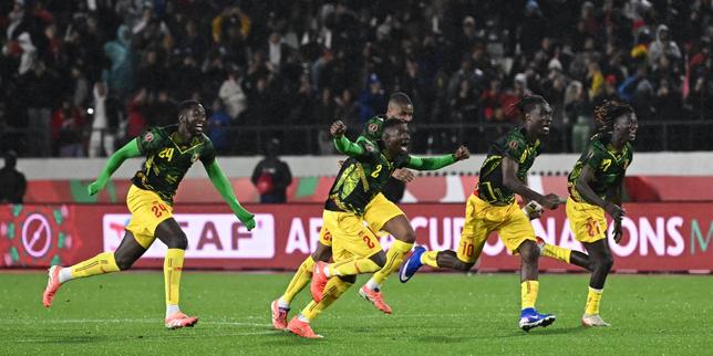 Mali vince ai rigori contro la Tunisia, nonostante la riduzione a 10, per raggiungere i quarti di finale della CAN 2025