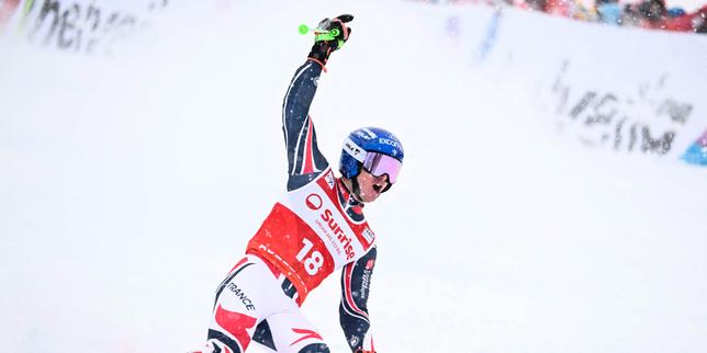 Léo Anguenot al terzo posto in Adelboden: un podio per la Francia mentre Odermatt vince la gara