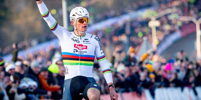 Mathieu Van der Poel vince la Coppa del Mondo di cyclo‑cross nella sua patria