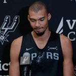 Victor Wembanyama critica la polizia dell'immigrazione per l'uccisione di due civili a Minneapolis