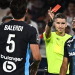 Solo il capitano al comando: la nuova regola che riduce le contestazioni in Ligue 1