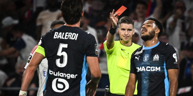 Solo il capitano al comando: la nuova regola che riduce le contestazioni in Ligue 1