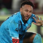 Neymar in dubbio: potrebbe ritirarsi a fine anno dopo l'infortunio al ginocchio