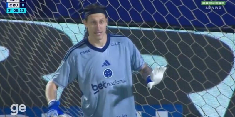 Cássio, portiere brasiliano, interrompe la partita per andare in bagno: un episodio inaspettato