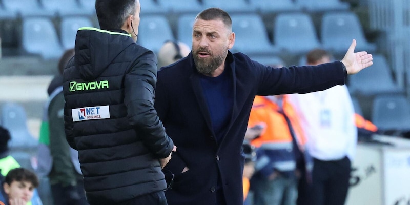 De Rossi: “Meno male che il mondo abbia visto l’Inter‑Juventus”, denuncia le decisioni arbitrarie.