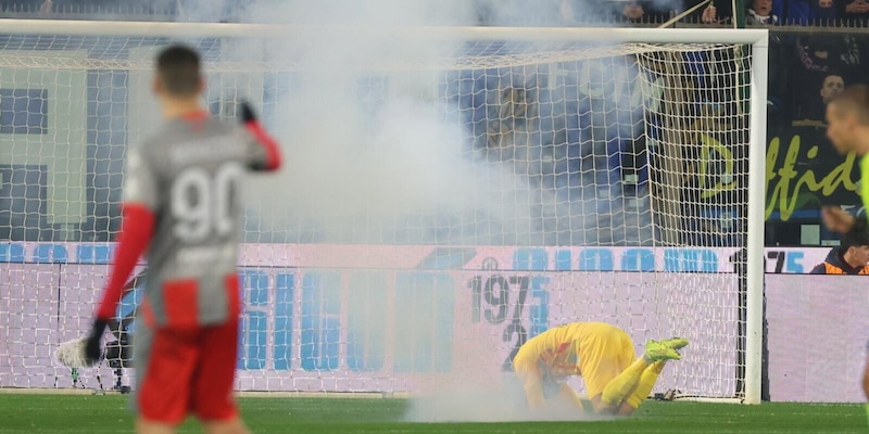 Inter blocca le trasferte dei tifosi dopo il petardo lanciato ad Audero a Cremona