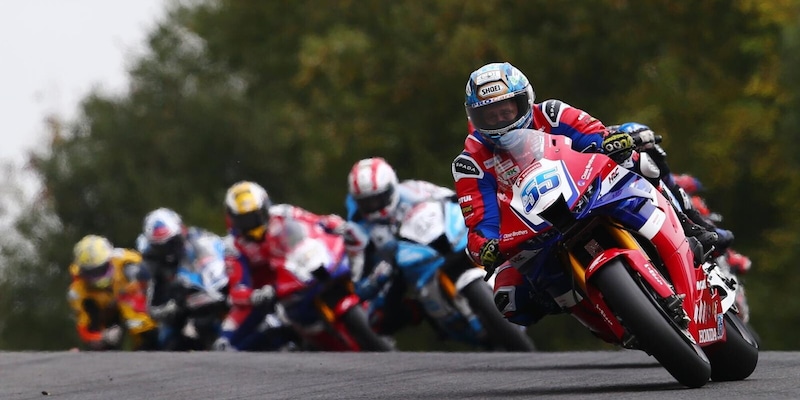 Sky conquista l’esclusiva TV per il Superbike World Championship fino al 2027: le gare su TV8 in chiaro
