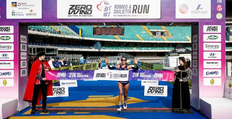 ZeroWind Romeo & Giulietta Half Marathon 2023: Giovanna Epis e Therence Bizoza trionfano tra 10.000 iscritti