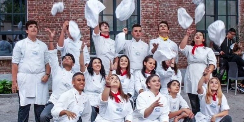 Fondazione Milano lancia maratona per giovani: crescita professionale lungo Piazza dei Mestieri