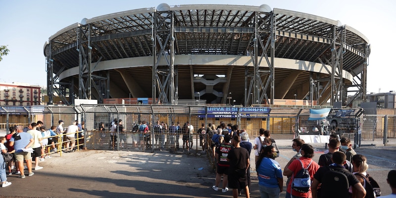 Napoli in corsa per l'Euro 2032: ristrutturazione dello Stadio Maradona entro il 2031