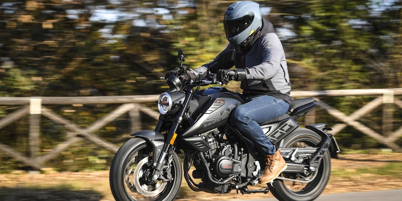 SWM Gran Milano 500: la nuova naked italiana che ridefinisce il design classico