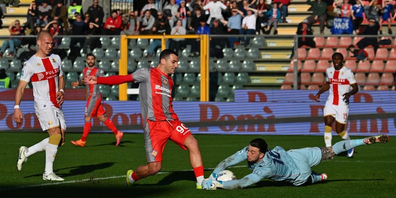Genoa 1‑0 Cremonese: Bonazzoli colpisce la traversa e De Rossi si allontana di 3 punti dalla retrocessione