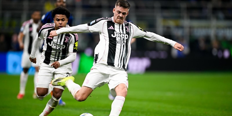 Juventus perde Marco Holm dopo il rosso in campo contro Kalulu: infortunio e tempi di recupero